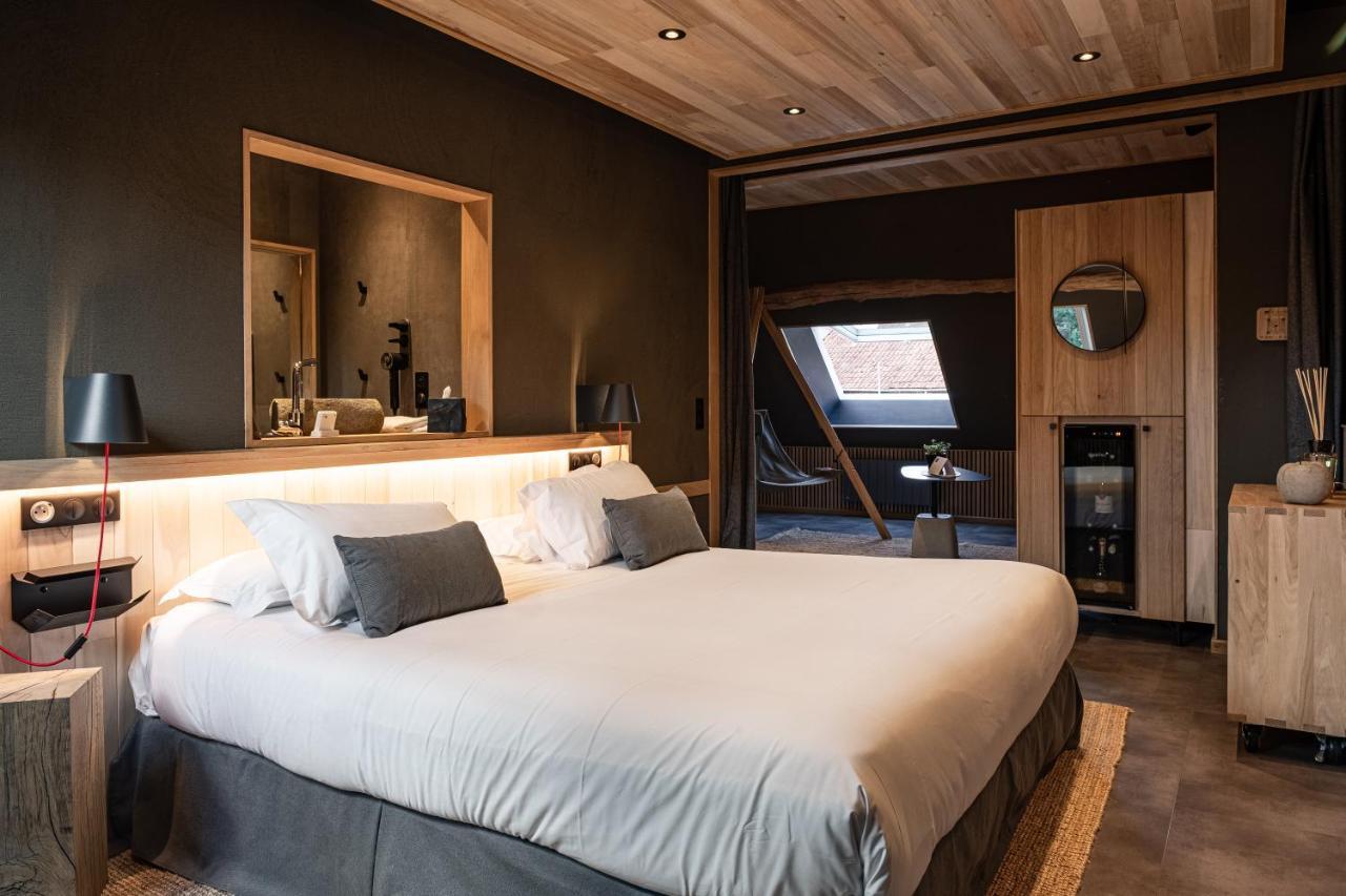 Le Studio Des Pres Verts Suite Design Avec Jacuzzi Privatif Jouey エクステリア 写真